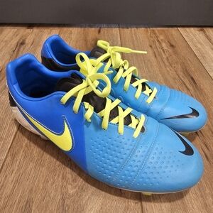 Men's Nike Soccer Cleats